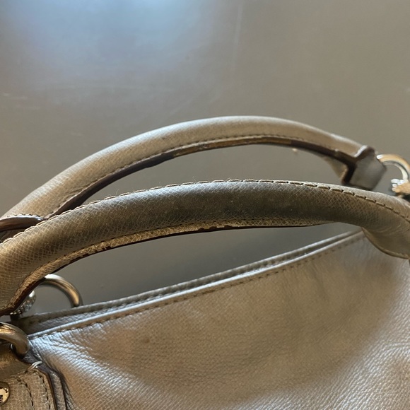 Coach silver leather crossbody/shoulder bag - Picture 6 of 7